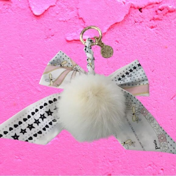 TORY BURCH KEY CHARM KEYCHAIN CAR KEYS HANDBAG FOX FUR SILKY BOW - Picture 4 of 4